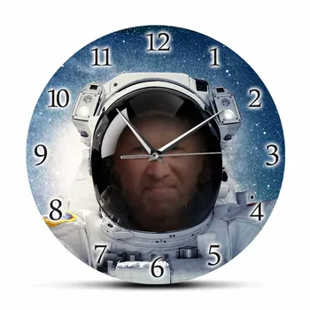 Astronot Uzayda Özel Portre duvar saat ev dekoru Kişiselleştirilmiş Fotoğraf Sessiz Sigara Geçiyor duvar saati Yeni Ev Hediye